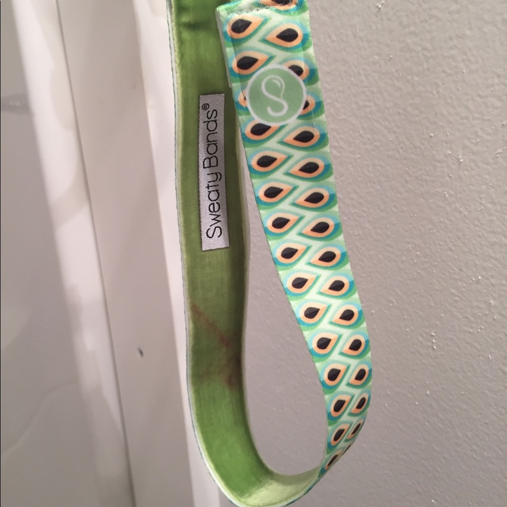 💥SOLD💥 Green peacock Sweaty Bands